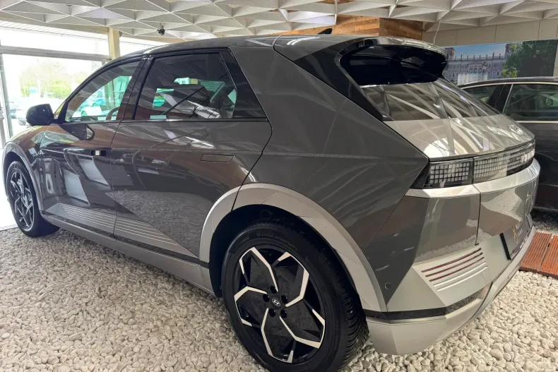 Hyundai IONIQ 5 din 2023 cu 13.490 km - oferta HYU250860 - foto 6