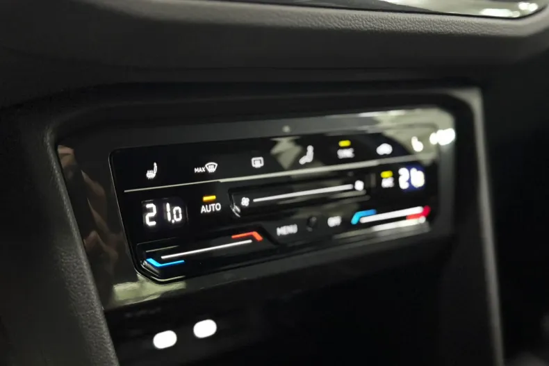 Volkswagen Tiguan din 2023 cu 54.649 km - oferta VOL250862 - foto 13