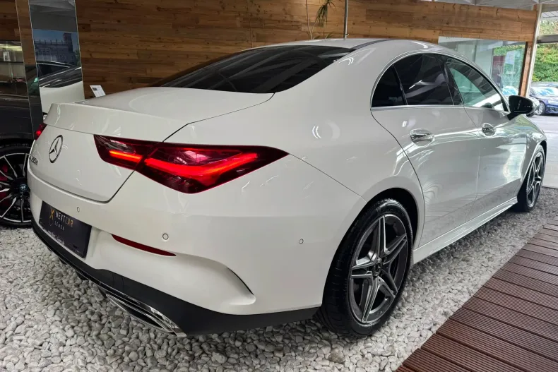 Mercedes-Benz CLA 200 (Clasa CLA) din 2024 cu 42.300 km - oferta MER250863 - foto 4