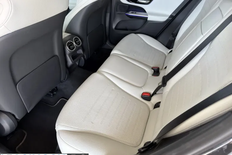 Mercedes-Benz GLC din 2025 cu 12.900 km - oferta MER250892 - foto 12