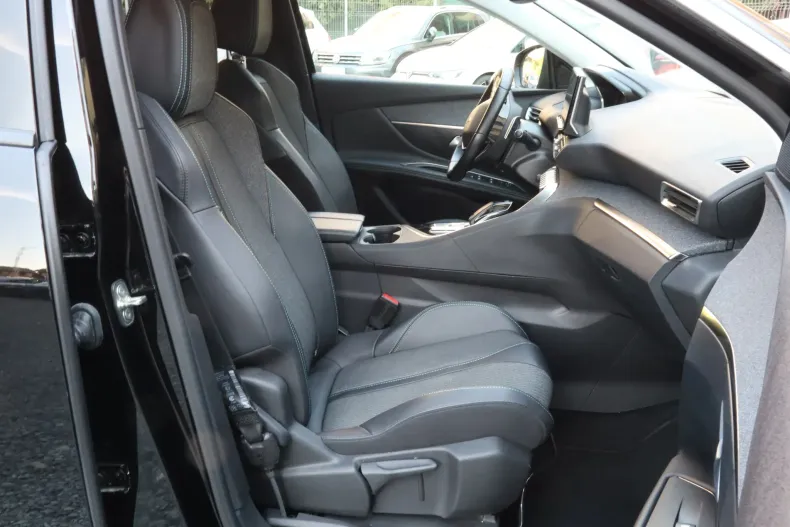 Peugeot 3008 din 2023 cu 64.919 km - oferta PEU250905 - foto 17