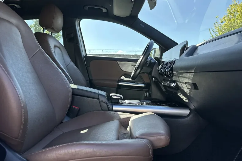 Mercedes-Benz GLA din 2021 cu 122.358 km - oferta MER250906 - foto 11