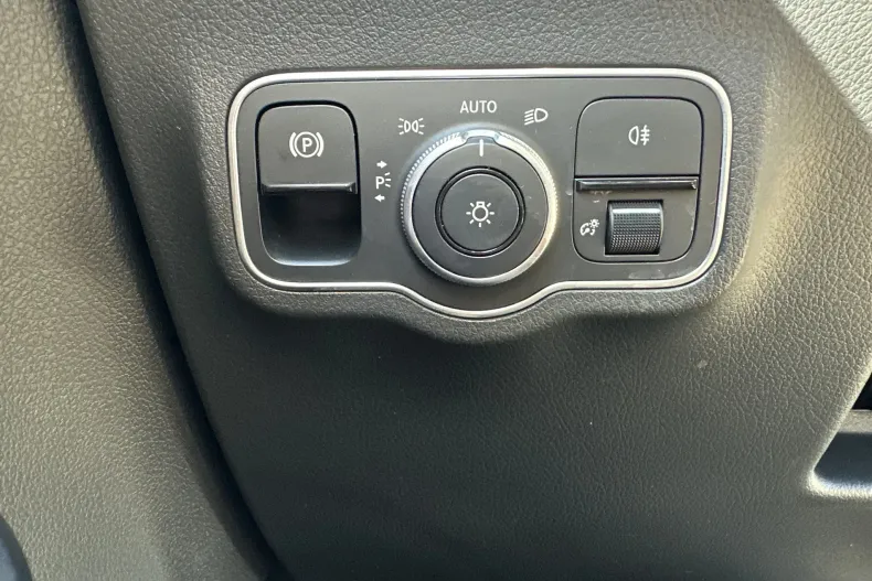 Mercedes-Benz GLA din 2021 cu 122.358 km - oferta MER250906 - foto 14