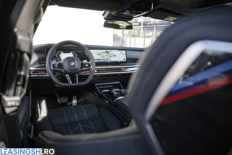 BMW 750e (Seria 7) din 2024 cu 7.700 km - oferta BMW250924 - foto 30