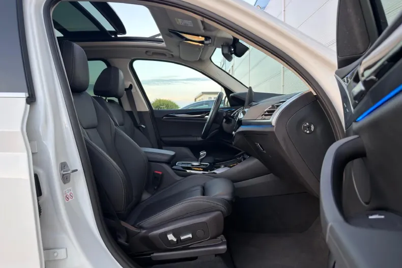 BMW X3 (Seria X) din 2023 cu 104.461 km - oferta BMW250927 - foto 12