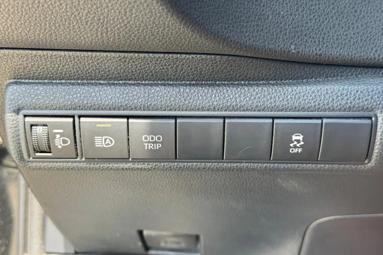 Toyota Corolla din 2023 cu 171.275 km - oferta TOY250934 - foto 18