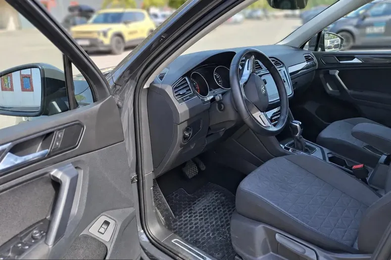 Volkswagen Tiguan din 2022 cu 59.291 km - oferta VOL250940 - foto 14