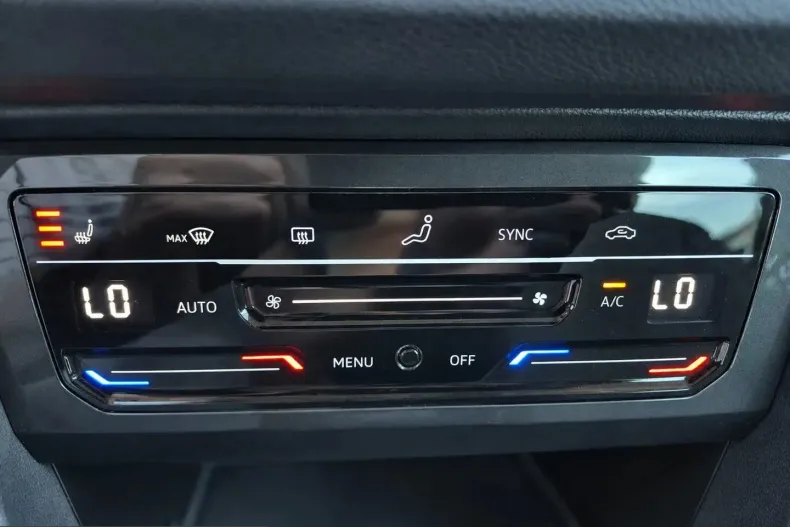Volkswagen Tiguan din 2022 cu 59.291 km - oferta VOL250940 - foto 16