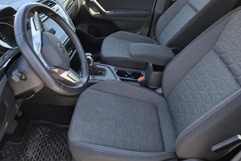 Volkswagen Tiguan din 2022 cu 59.291 km - oferta VOL250940 - foto 21