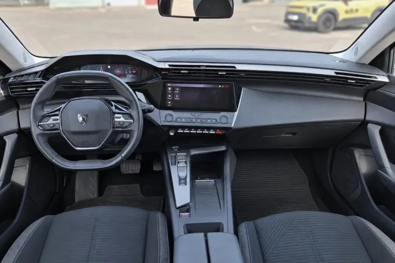 Peugeot 308 din 2022 cu 63.520 km - oferta PEU250941 - foto 6