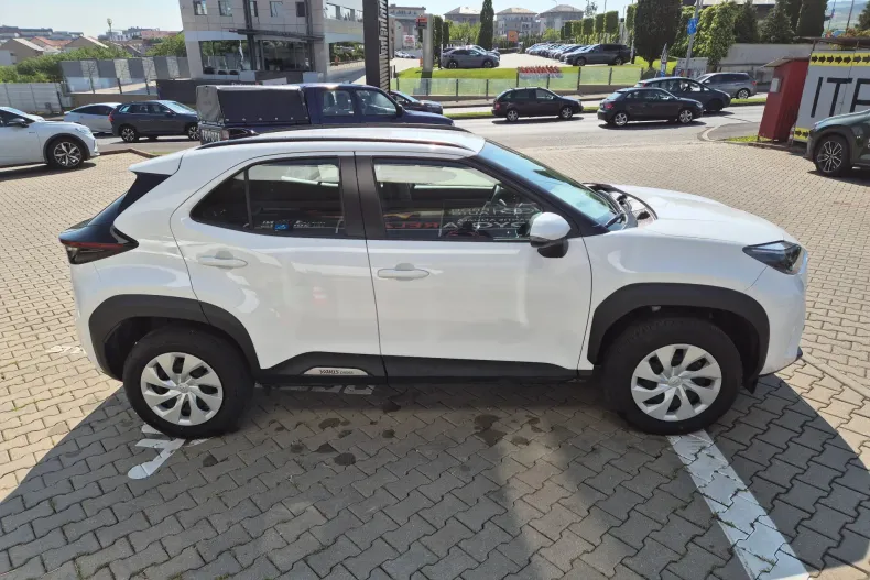 Toyota Yaris Cross din 2026 cu 5 km - oferta TOY250959 - foto 8