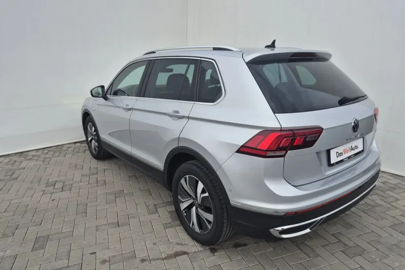 Volkswagen Tiguan din 2021 cu 104.276 km - oferta VOL250975 - foto 3