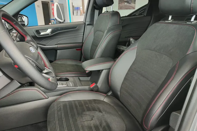 Ford Kuga din 2023 cu 9 km - oferta FOR250979 - foto 8