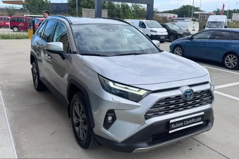 Toyota RAV4 din 2022 cu 76.823 km - oferta TOY250987 - foto 8