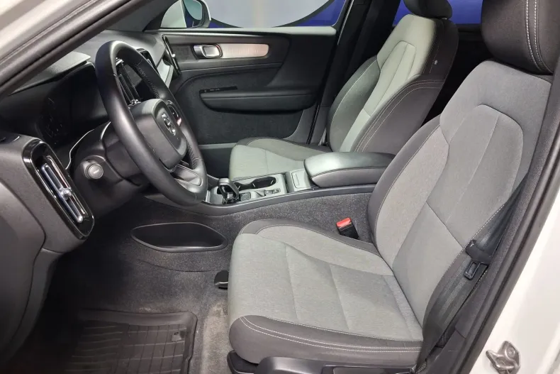Volvo XC40 din 2021 cu 102.446 km - oferta VOL251008 - foto 10