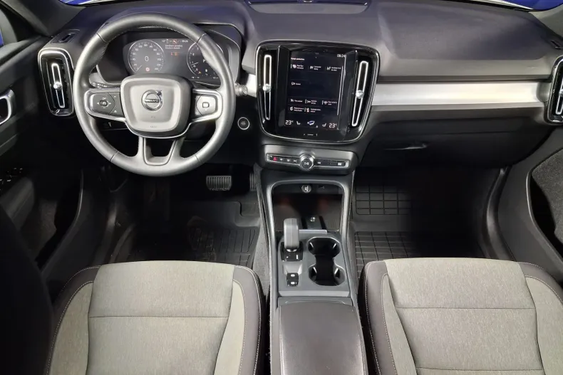 Volvo XC40 din 2021 cu 102.446 km - oferta VOL251008 - foto 11