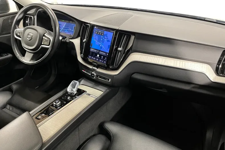 Volvo XC60 din 2021 cu 113.158 km - oferta VOL251012 - foto 9