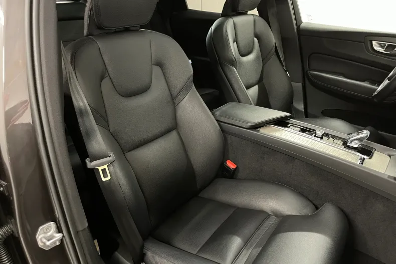 Volvo XC60 din 2021 cu 113.158 km - oferta VOL251012 - foto 10