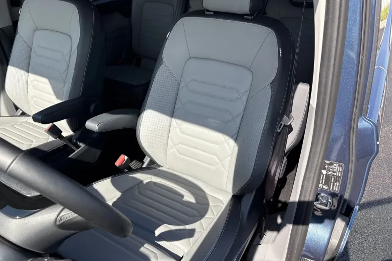 Ford Tourneo Custom din 2026 cu 1.200 km - oferta FOR251013 - foto 14