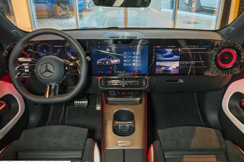 Mercedes-Benz CLA 250 (Clasa CLA) din 2026 cu 1 km - oferta MER251036 - foto 4