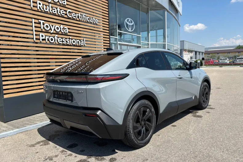 Toyota C-HR din 2026 cu 5 km - oferta TOY251039 - foto 3