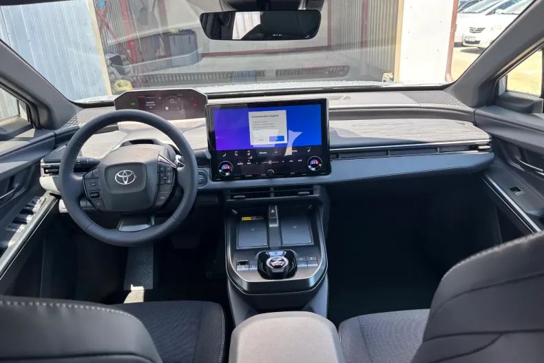 Toyota C-HR din 2026 cu 5 km - oferta TOY251039 - foto 21