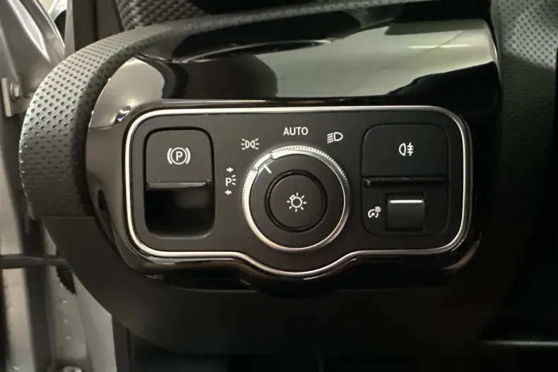 Mercedes-Benz A 180 (Clasa A) din 2021 cu 46.711 km - oferta MER251046 - foto 15
