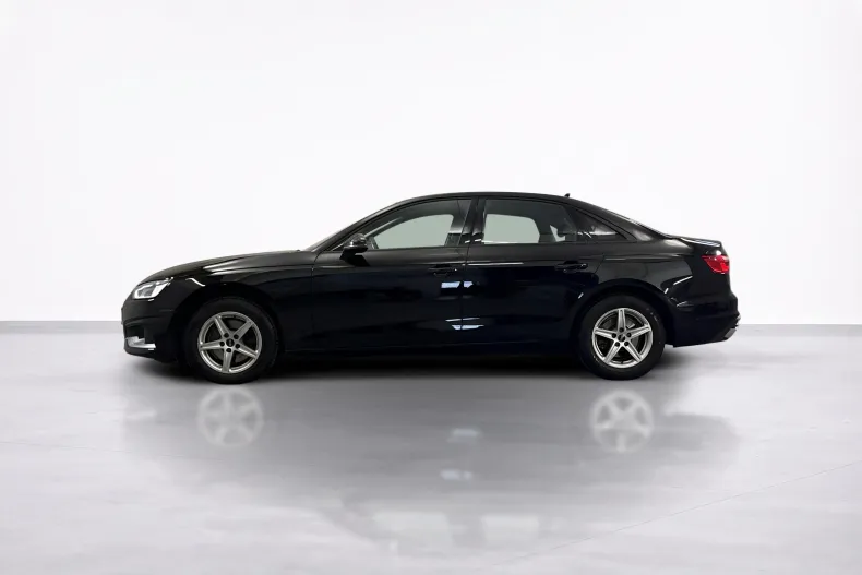 Audi A4 din 2022 cu 53.213 km - oferta AUD251047 - foto 3