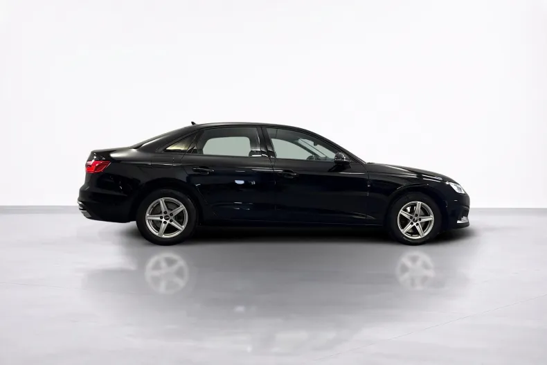 Audi A4 din 2022 cu 53.213 km - oferta AUD251047 - foto 7