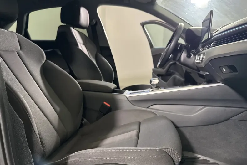 Audi A4 din 2022 cu 157.114 km - oferta AUD251048 - foto 11