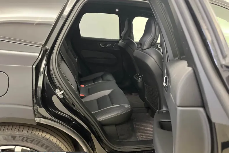Volvo XC60 din 2023 cu 164.729 km - oferta VOL251055 - foto 7