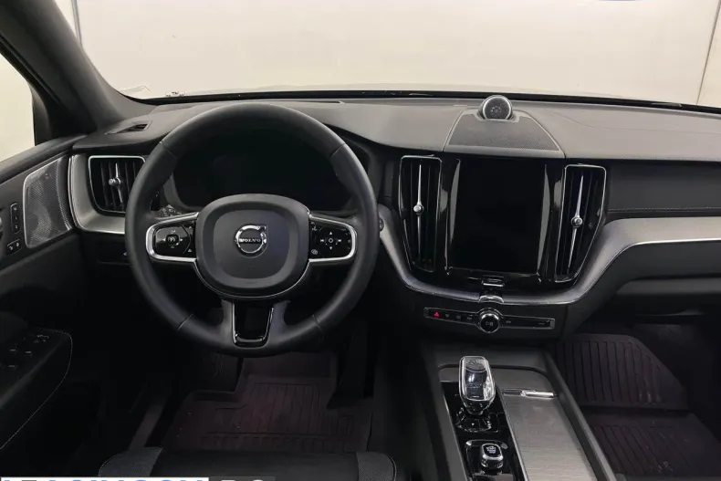 Volvo XC60 din 2023 cu 164.729 km - oferta VOL251055 - foto 8