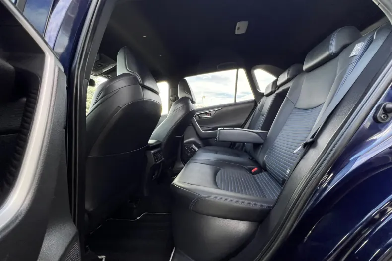 Toyota RAV4 din 2023 cu 100.711 km - oferta TOY251056 - foto 17