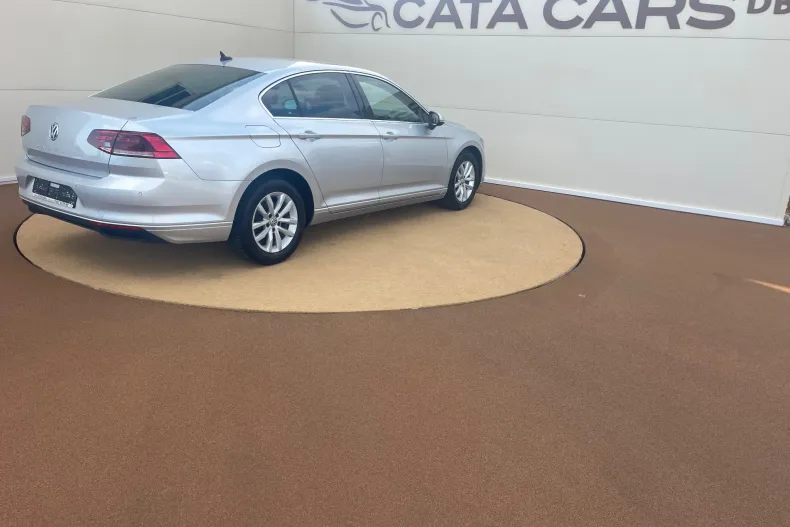 Volkswagen Passat din 2020 cu 160.000 km - oferta VOL251058 - foto 16