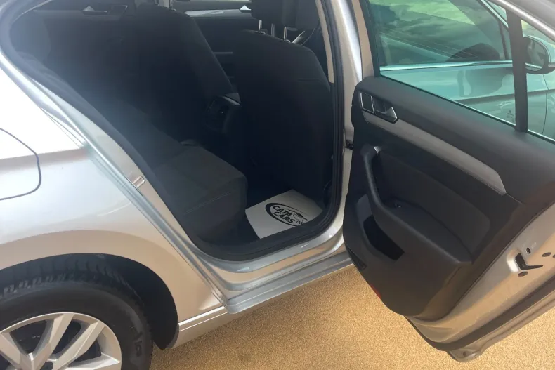 Volkswagen Passat din 2020 cu 160.000 km - oferta VOL251058 - foto 24