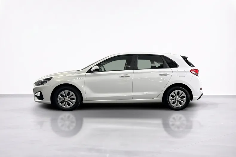 Hyundai i30 din 2022 cu 67.394 km - oferta HYU251069 - foto 2