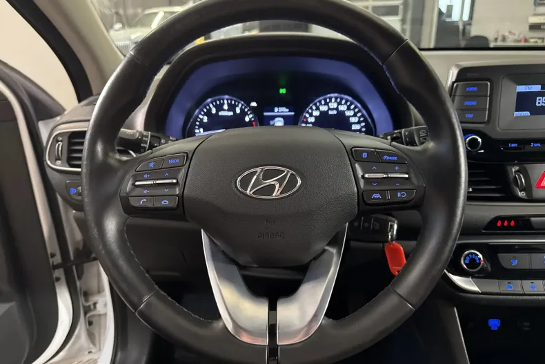 Hyundai i30 din 2022 cu 67.394 km - oferta HYU251069 - foto 15
