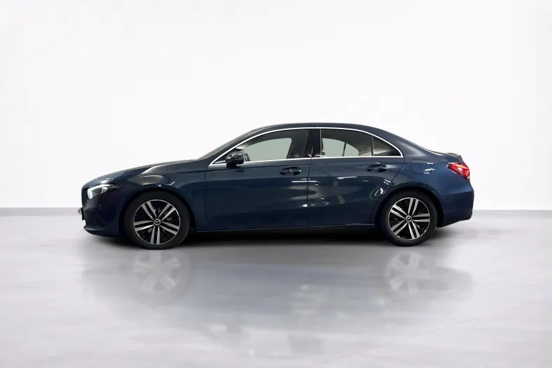 Mercedes-Benz A 200 (Clasa A) din 2022 cu 67.420 km - oferta MER251070 - foto 2