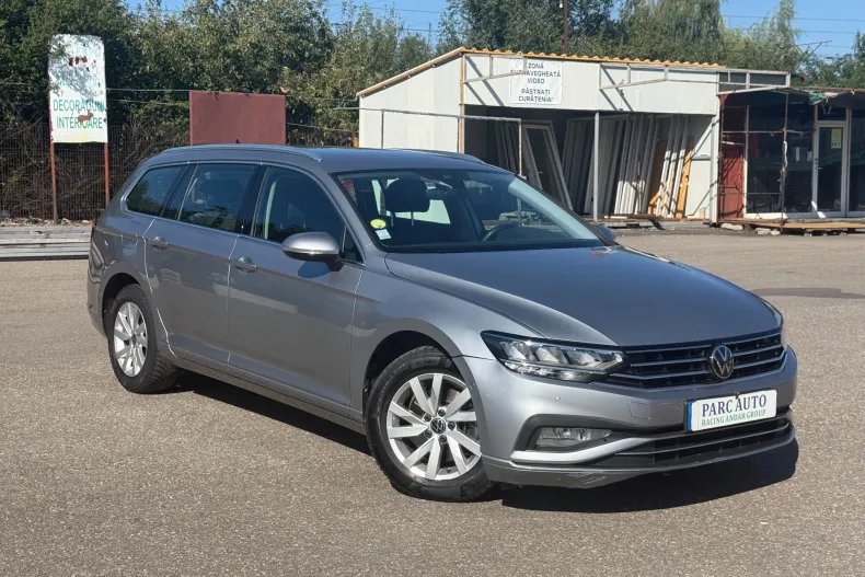 Volkswagen Passat din 2023 cu 140.630 km - oferta VOL251075 - foto 3