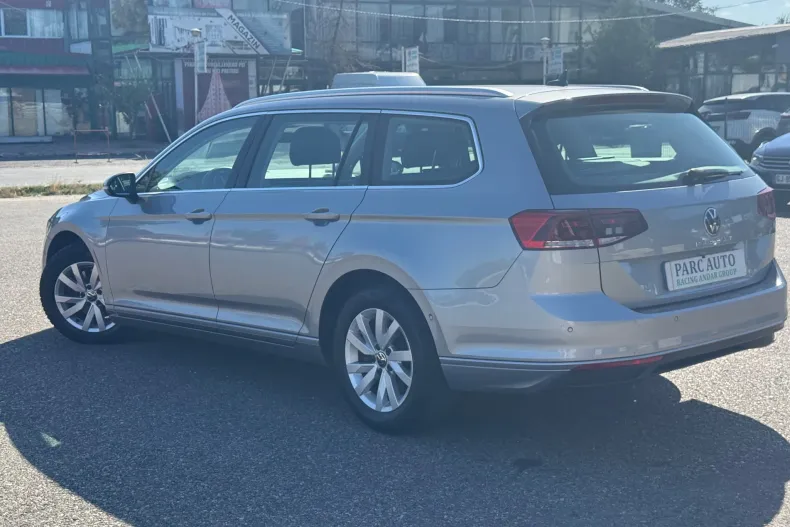 Volkswagen Passat din 2023 cu 140.630 km - oferta VOL251075 - foto 5