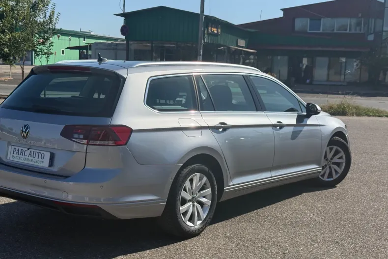 Volkswagen Passat din 2023 cu 140.630 km - oferta VOL251075 - foto 7