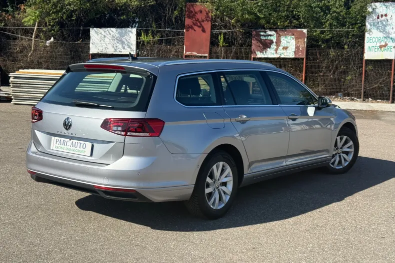 Volkswagen Passat din 2023 cu 140.630 km - oferta VOL251075 - foto 8