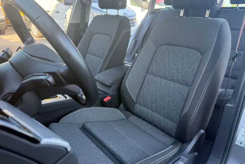 Volkswagen Passat din 2023 cu 140.630 km - oferta VOL251075 - foto 23