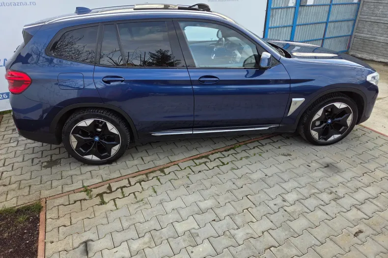 BMW iX3 (Seria X) din 2022 cu 17.000 km - oferta BMW251078 - foto 6