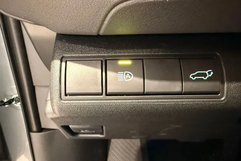 Toyota C-HR din 2026 cu 3 km - oferta TOY251079 - foto 17