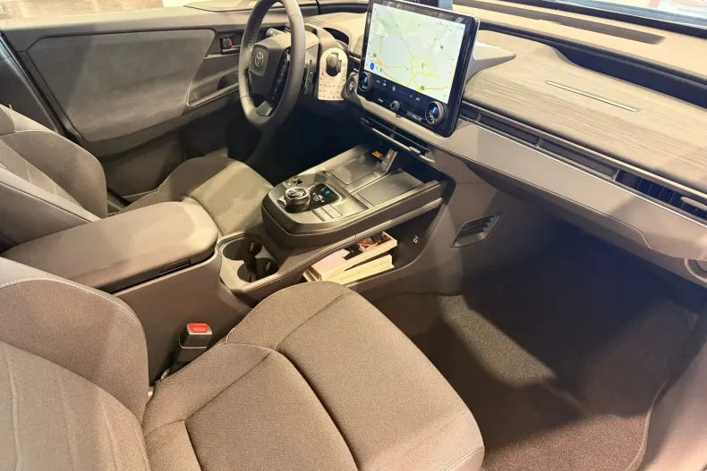 Toyota C-HR din 2026 cu 3 km - oferta TOY251079 - foto 24