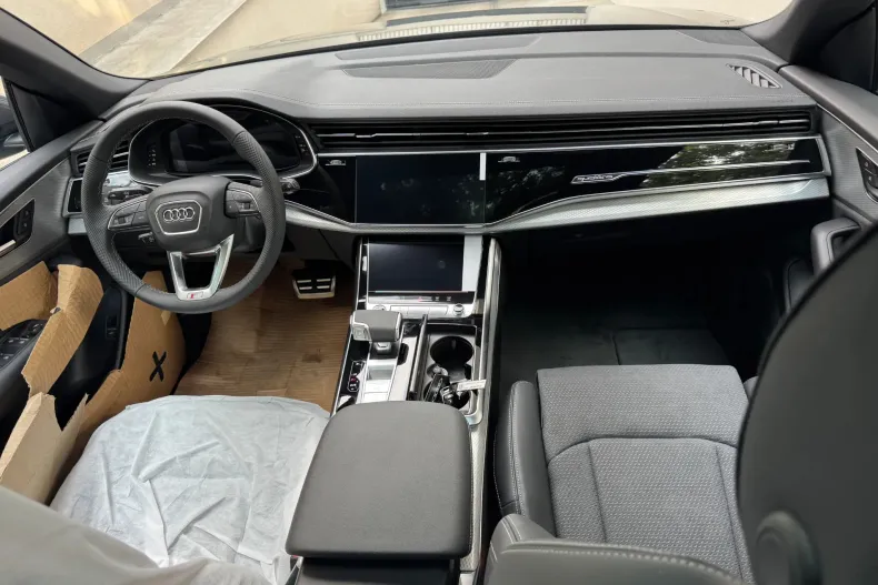 Audi Q8 din 2026 cu 10 km - oferta AUD251089 - foto 9