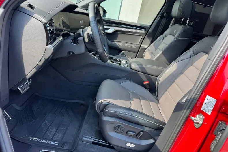 Volkswagen Touareg din 2024 cu 32.000 km - oferta VOL251090 - foto 15