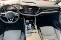 Volkswagen Touareg din 2024 cu 32.000 km - oferta VOL251090 - foto 19