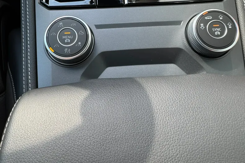 Volkswagen Touareg din 2024 cu 32.000 km - oferta VOL251090 - foto 22